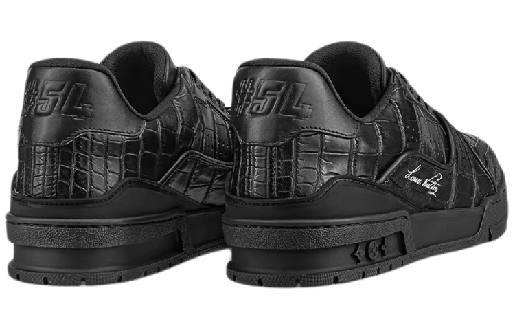 Lookbook Louis Vuitton LV Trainer Hitam Buaya 1A9JK5