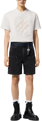 ルイ・ヴィトン メンズ パール刺繍ロゴ クルーネックTシャツ クリームホワイト. 1AFV77 Lookbook ルイ・ヴィトン メンズ パール刺繍ロゴ クルーネックTシャツ クリームホワイト. 1AFV77