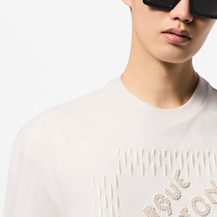 Sizing ルイ・ヴィトン メンズ パール刺繍ロゴ クルーネックTシャツ クリームホワイト. 1AFV77