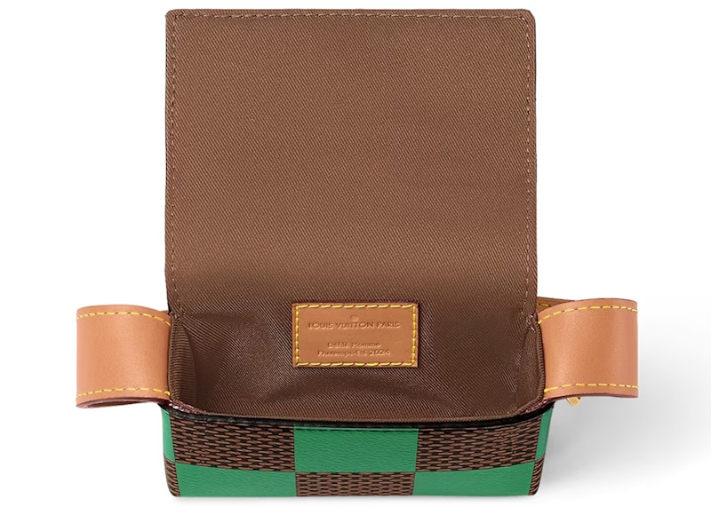 Lookbook Louis Vuitton Micro Steamer Damier Pop Verde