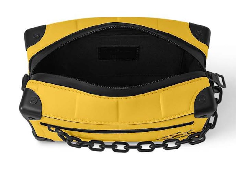 Lookbook ルイ・ヴィトン ミニ ソフト トランク ダミエ スクーバ イエロー