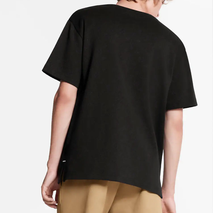 Purchase Camiseta Negra LOUIS VUITTON Monogram 3D Pocket 1A5VI8