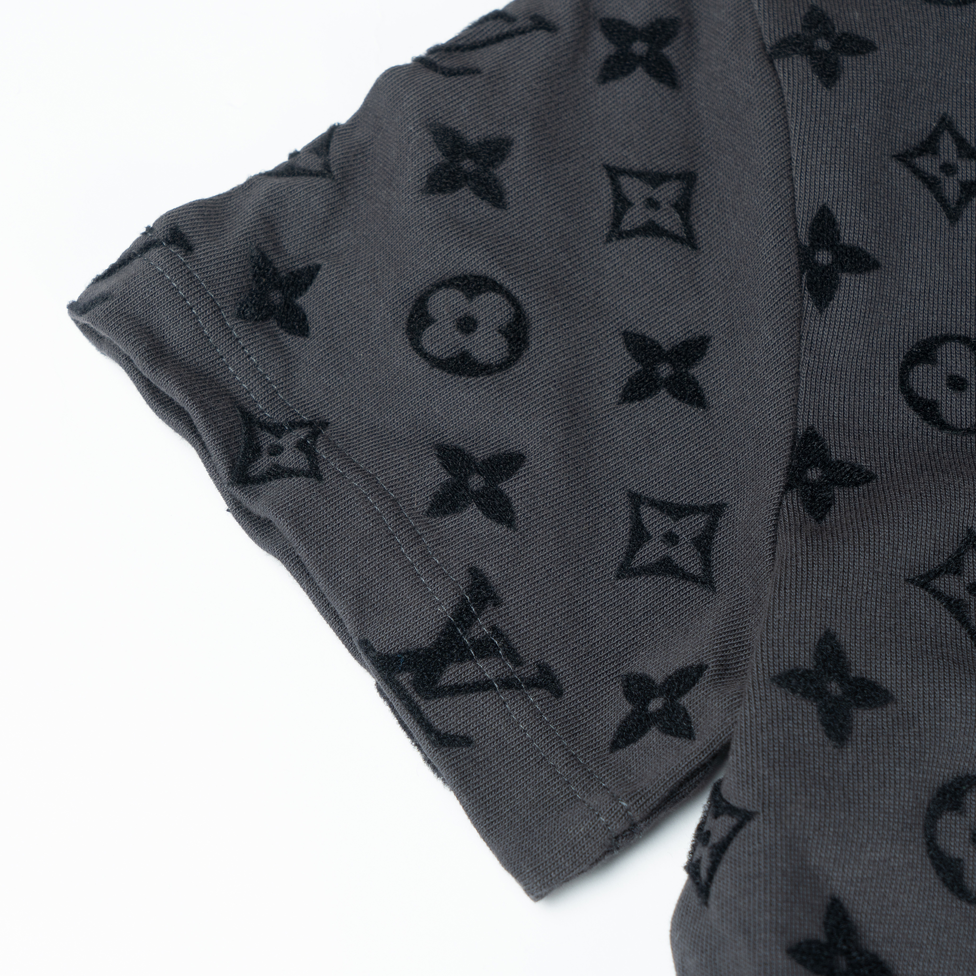 Cheap 路易威登 Monogram 短袖扣環T恤 淺灰色 1A7QDQ