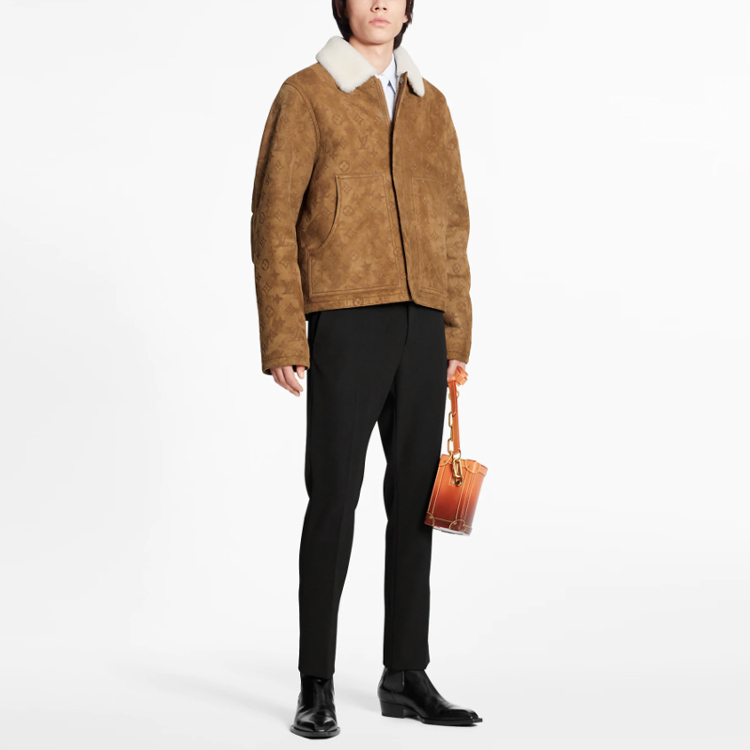 Lookbook LOUIS VUITTON Jaket Kulit Coklat Embossed Monogram 1A8APD