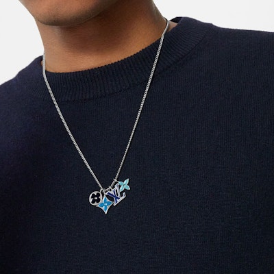 LOUIS VUITTON Monogram Floral Brass Necklace Silver for Men. M00917 Shop LOUIS VUITTON Monogram Floral Brass Necklace Silver for Men. M00917