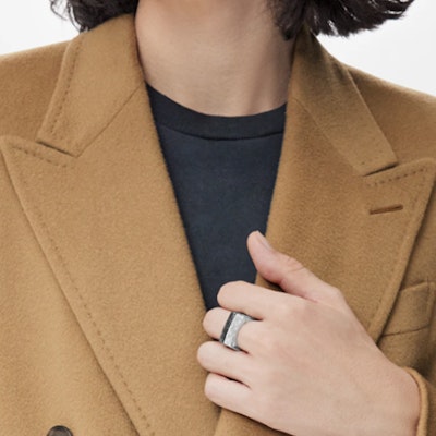 LOUIS VUITTON Monogram Floral Engraved Ring Gold Black Unisex Fashion Accessory M00691 Shop LOUIS VUITTON Monogram Floral Engraved Ring Gold Black Unisex Fashion Accessory M00691