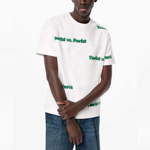 LOUIS VUITTON Kaos Putih Pria Monogram Crewneck Lengan Pendek. 1A971X Shop LOUIS VUITTON Kaos Putih Pria Monogram Crewneck Lengan Pendek. 1A971X