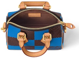 ルイ・ヴィトン ナノスピーディ・バンドリエール ダミエ ポップ ブルー Lookbook ルイ・ヴィトン ナノスピーディ・バンドリエール ダミエ ポップ ブルー