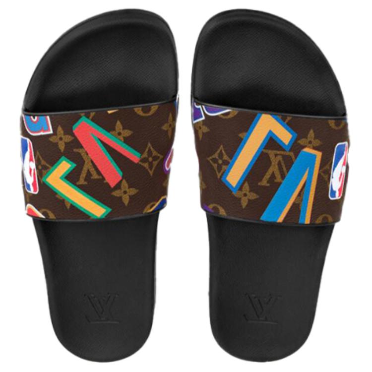 Shop 路易威登NBA联名黑棕色Waterfront穆勒鞋 1A90DE