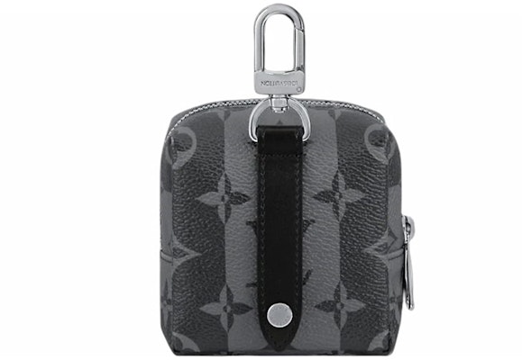 LOUIS VUITTON Kolaborasi Nigo Loket Logam Hitam Aksesori Uniseks. MP3224 Shop LOUIS VUITTON Kolaborasi Nigo Loket Logam Hitam Aksesori Uniseks. MP3224