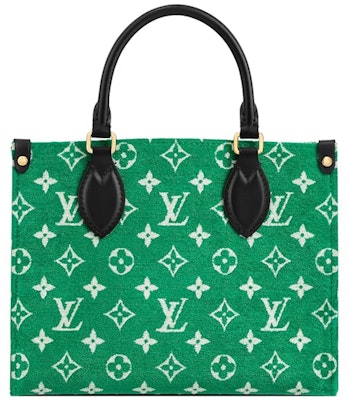 Louis Vuitton Onthego PM Green Lookbook Louis Vuitton Onthego PM Green
