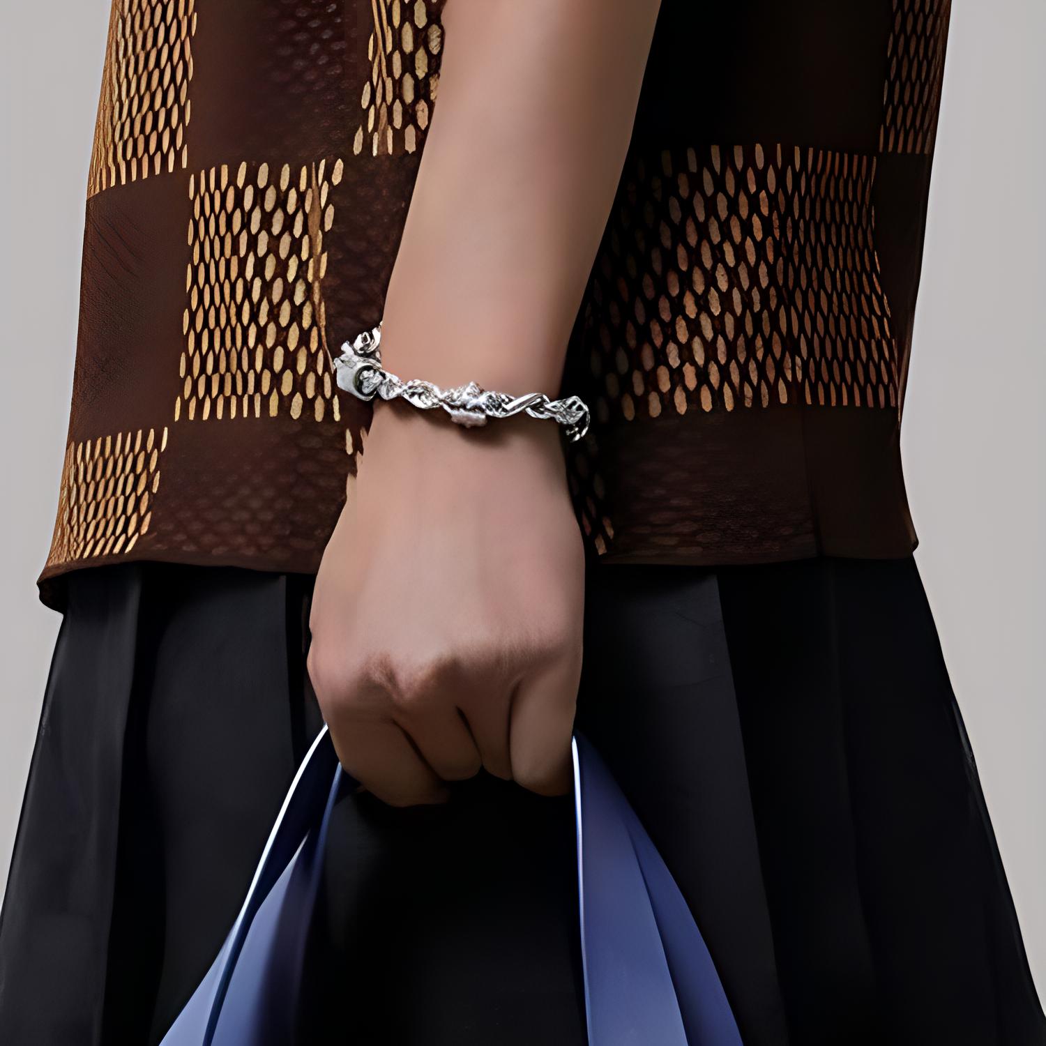 LOUIS VUITTON Original Design  Silver Metal Bracelet M1540M 圖 3