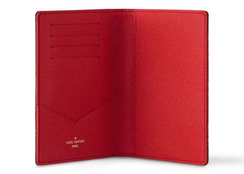 Lookbook 루이비통 모노그램 여권 커버 
