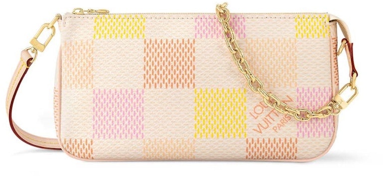 louis-vuitton-pochette-accessoires-peach-pink