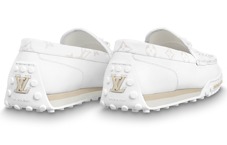 Shop Louis Vuitton Pelari 'Moccasin Putih' 1A9ZG4