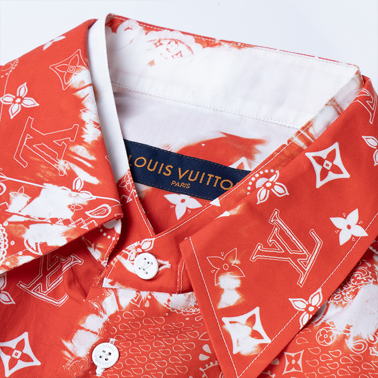 Details for Camiseta Roja Tie-Dye de Manga Corta con Logo LOUIS VUITTON para Hombre. 1AA7WP