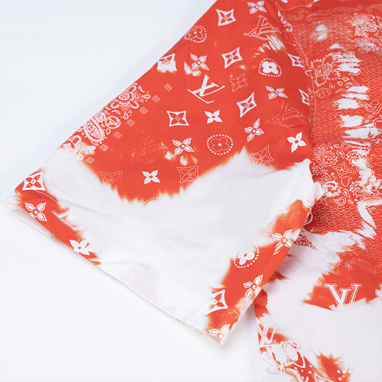 Sizing Camiseta Roja Tie-Dye de Manga Corta con Logo LOUIS VUITTON para Hombre. 1AA7WP