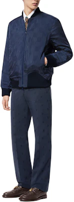 Louis Vuitton 可翻轉皮革尼龍拉鍊外套 海軍藍 1AFPX7 Lookbook Louis Vuitton 可翻轉皮革尼龍拉鍊外套 海軍藍 1AFPX7