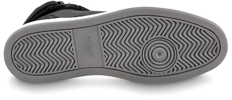 【秋冬首選】 LOUIS VUITTON Rivoli 萬用高筒 時尚運動鞋 男款 黑灰色 Shop 【秋冬首選】 LOUIS VUITTON Rivoli 萬用高筒 時尚運動鞋 男款 黑灰色