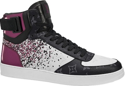 Louis Vuitton Rivoli Ankle Sneakers 'Ungu Metalik dengan Monogram Hitam' 1A5YK Order Louis Vuitton Rivoli Ankle Sneakers 'Ungu Metalik dengan Monogram Hitam' 1A5YK