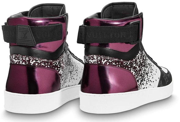 Louis Vuitton Rivoli Ankle Sneaker 'Ungu Metalik dengan Monogram Hitam' 1A5YK Lookbook Louis Vuitton Rivoli Ankle Sneaker 'Ungu Metalik dengan Monogram Hitam' 1A5YK