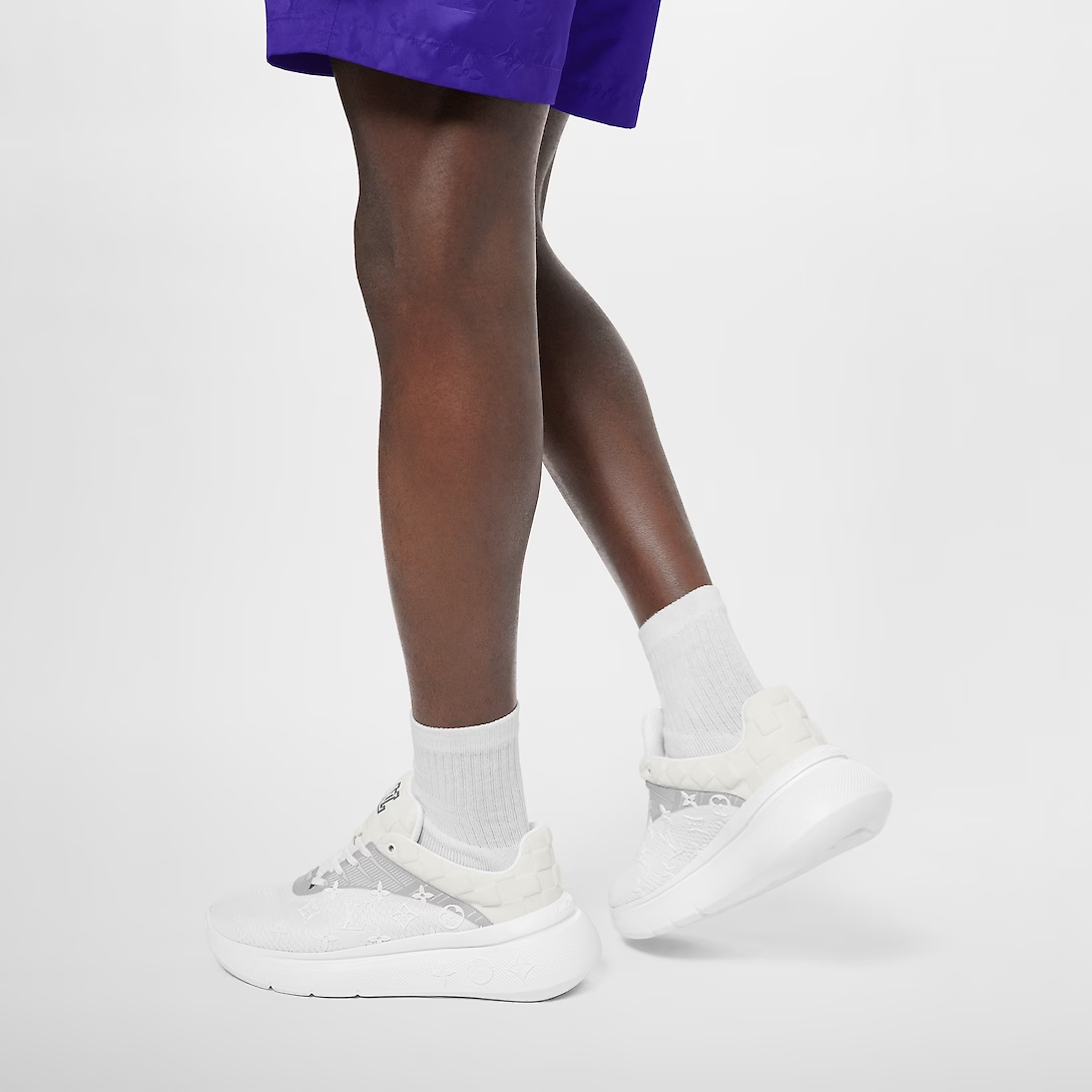 Shop Louis Vuitton Show Up Sneaker ''Weiß'' 1A9JR2