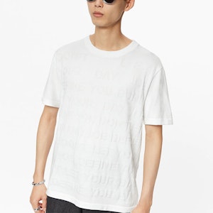 LOUIS VUITTON SS21 Kaos Pria Crewneck Logo 3D Putih. 1A8WW9 Shop LOUIS VUITTON SS21 Kaos Pria Crewneck Logo 3D Putih. 1A8WW9