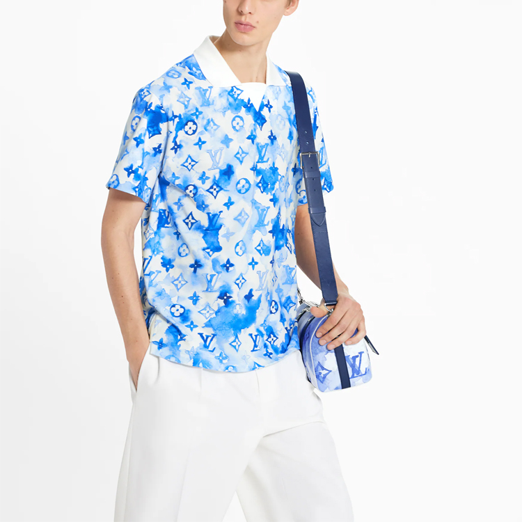 Shop 路易威登 SS21 蓝色墨水印花短袖 Polo 衫 1A8QXE