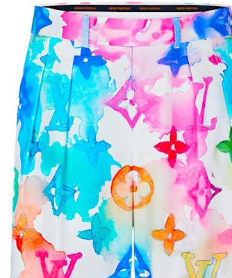 루이비통 SS21 타이다이 로고 프린트 캐주얼 쇼츠 멀티컬러 남성용. 1A8QZD Sizing 루이비통 SS21 타이다이 로고 프린트 캐주얼 쇼츠 멀티컬러 남성용. 1A8QZD