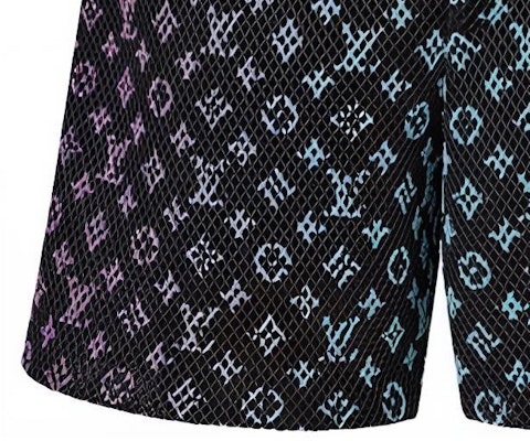 LOUIS VUITTON SS22 Celana Pendek Hitam Print Logo Kasual. 1A9V7V Sizing LOUIS VUITTON SS22 Celana Pendek Hitam Print Logo Kasual. 1A9V7V