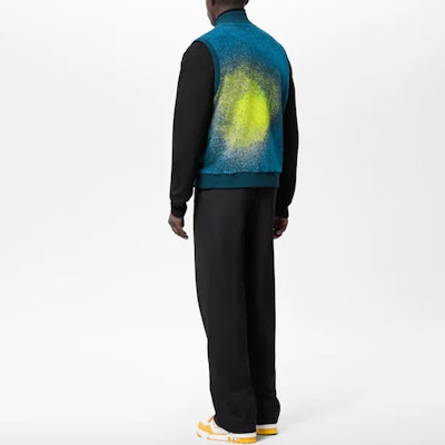 루이 비통 SS22 자수 지퍼 포켓 베스트 블루 1AA4RV Shop 루이 비통 SS22 자수 지퍼 포켓 베스트 블루 1AA4RV