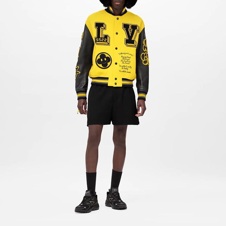 Lookbook Louis Vuitton SS22 Jaket Baseball Kuning Bordir Logo. 1A9UIU