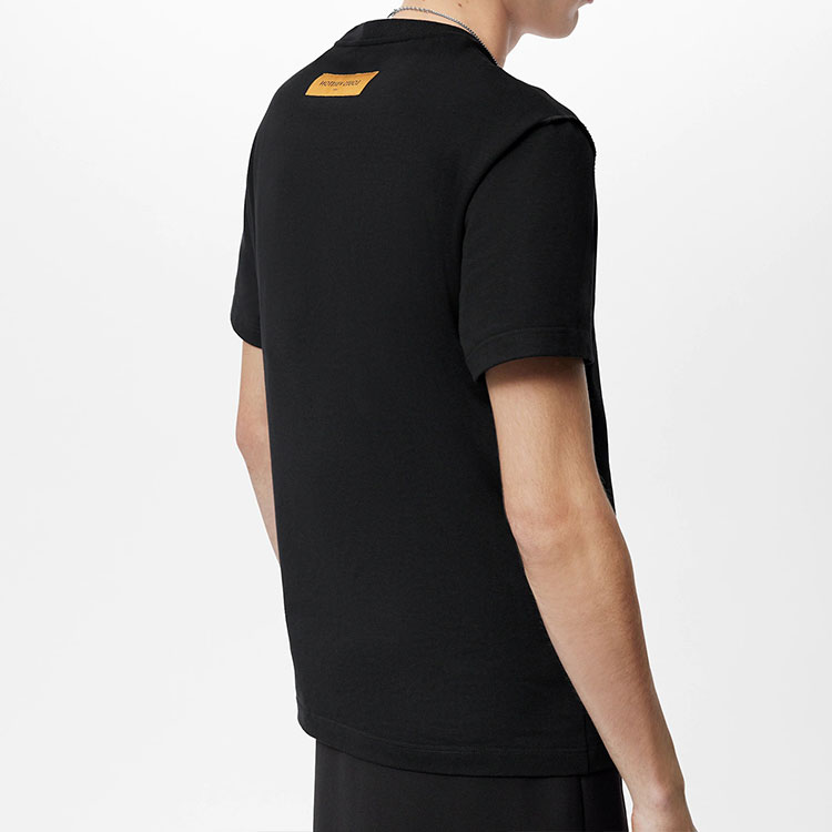 Shop LOUIS VUITTON SS22 男士黑色短袖套頭圓領T恤 1AA4TA