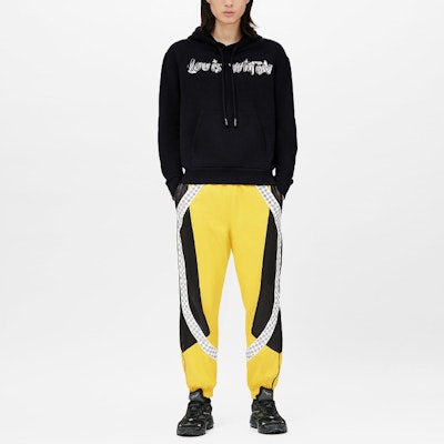 루이비통 SS22 블랙 모노그램 로고 프린트 긴팔 후드티. 1A9SVU Purchase 루이비통 SS22 블랙 모노그램 로고 프린트 긴팔 후드티. 1A9SVU