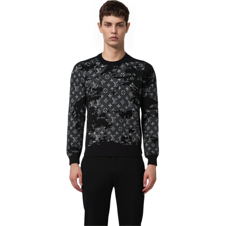 Lookbook LOUIS VUITTON SS22 Suéter Negro Cuello Redondo Logo Desgastado. 1A96JT