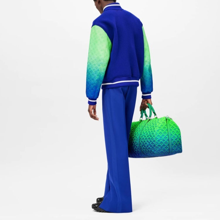 Details for 路易威登 SS22 漸層Logo拼接棒球外套 藍色 1A9UJS