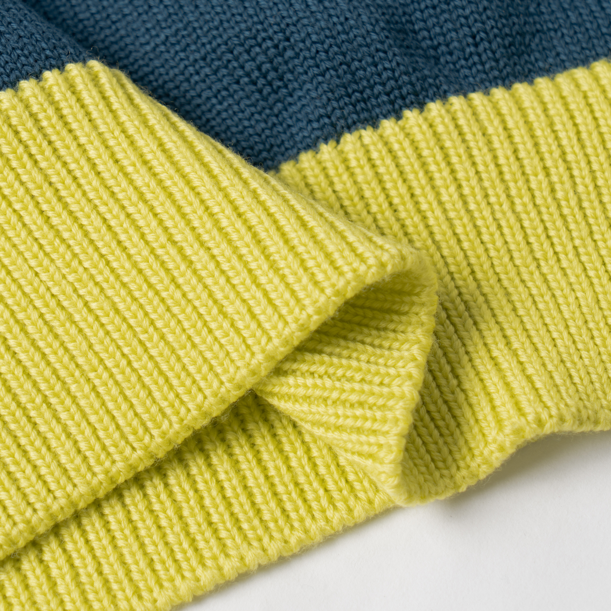 Details for LOUIS VUITTON SS22 Sweater Lelaki Logo Hijau Crewneck Pullover. 1AA4RG