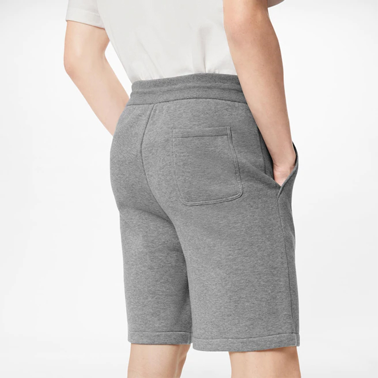 Sizing 루이비통 SS22 그레이 하트 모노그램 프린트 루즈 드로스트링 쇼츠 1A9GMT