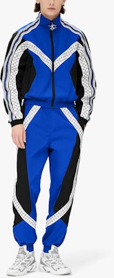 루이비통 SS22 패치워크 플레이드 니트 조거 팬츠 블루 캐주얼 스타일 1A9SVI Lookbook 루이비통 SS22 패치워크 플레이드 니트 조거 팬츠 블루 캐주얼 스타일 1A9SVI