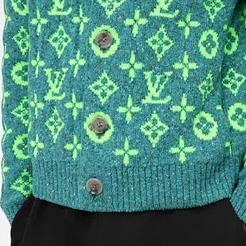 Purchase 路易威登SS22虎年限量版男士绿色毛衣。 1A9T88