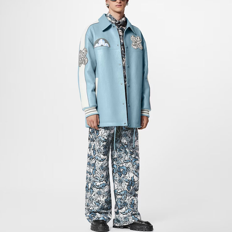 Lookbook Louis Vuitton SS23  Blue Jacquard Pattern Colorblock Leather Coach Jacket. 1AB98H