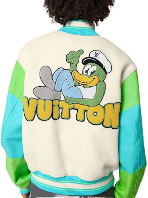 LOUIS VUITTON SS23 Jaket Varsity Multicolor dengan Sulaman Huruf Kartun 1AB96I Shop LOUIS VUITTON SS23 Jaket Varsity Multicolor dengan Sulaman Huruf Kartun 1AB96I