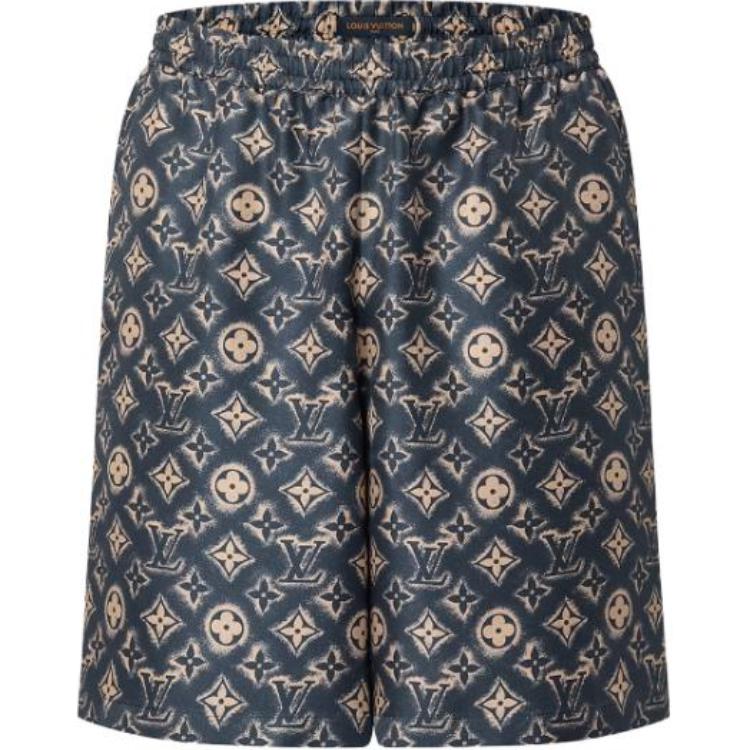 LOUIS VUITTON SS23 All-Over Logo Print Relaxed Shorts for Men Multicolor. 1ABJJY