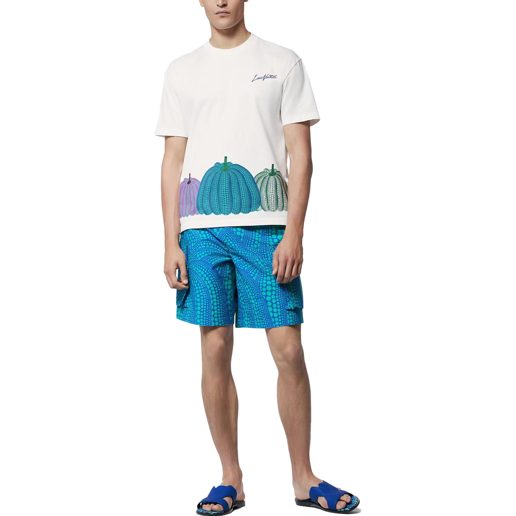 Lookbook LOUIS VUITTON SS23 Celana Pendek Cargo Biru Motif Labu untuk Pria. 1AB6WA