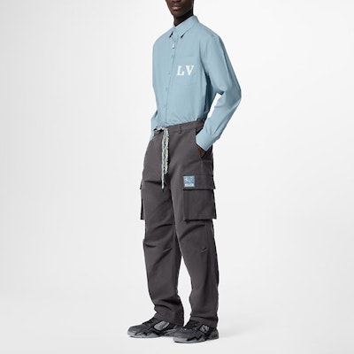 LOUIS VUITTON SS23 Kemeja Lengan Panjang Pria Monogram Biru Single-Breasted 1AB5L7 Lookbook LOUIS VUITTON SS23 Kemeja Lengan Panjang Pria Monogram Biru Single-Breasted 1AB5L7