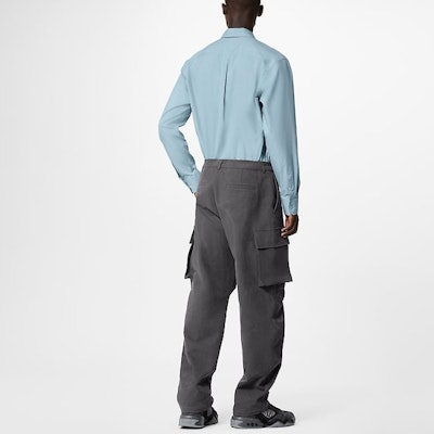 LOUIS VUITTON SS23 Kemeja Lengan Panjang Pria Monogram Biru Single-Breasted 1AB5L7 Shop LOUIS VUITTON SS23 Kemeja Lengan Panjang Pria Monogram Biru Single-Breasted 1AB5L7