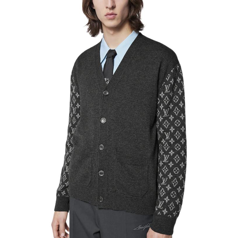 Details for LOUIS VUITTON SS23 Logo V-Neck Button-Up Knit Cardigan  Grey 1AATM2