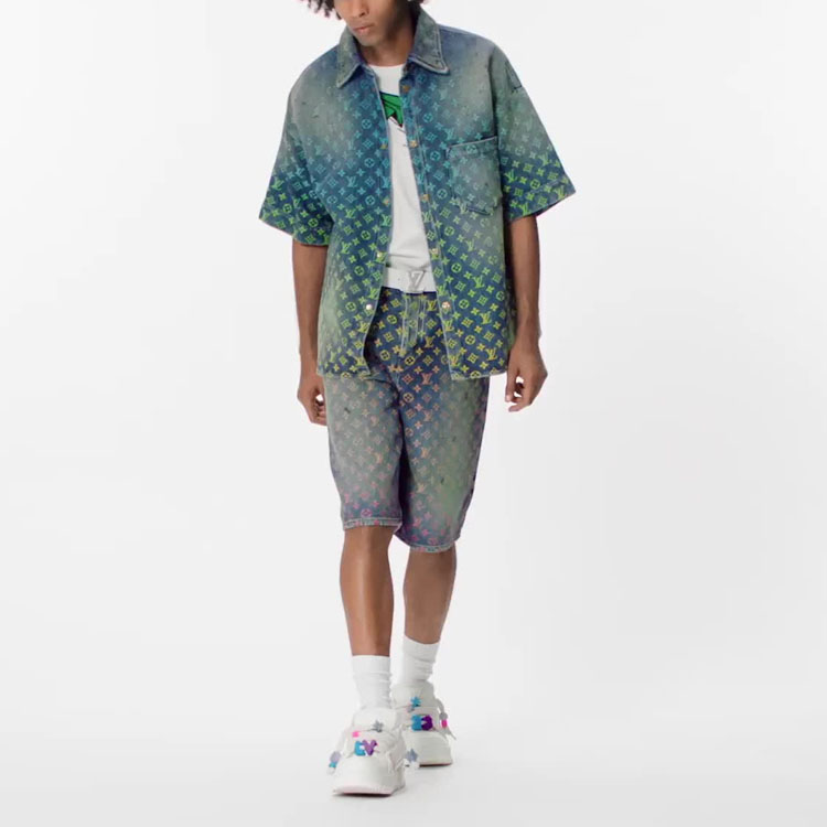 Shop 루이 비통 SS23 모노그램 데님 반팔 셔츠 블루 패션. 1AB91X
