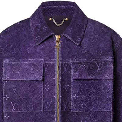 루이비통 SS23 모노그램 엠보스드 스웨이드 퍼플 워크웨어 재킷 1AB4QR Purchase 루이비통 SS23 모노그램 엠보스드 스웨이드 퍼플 워크웨어 재킷 1AB4QR
