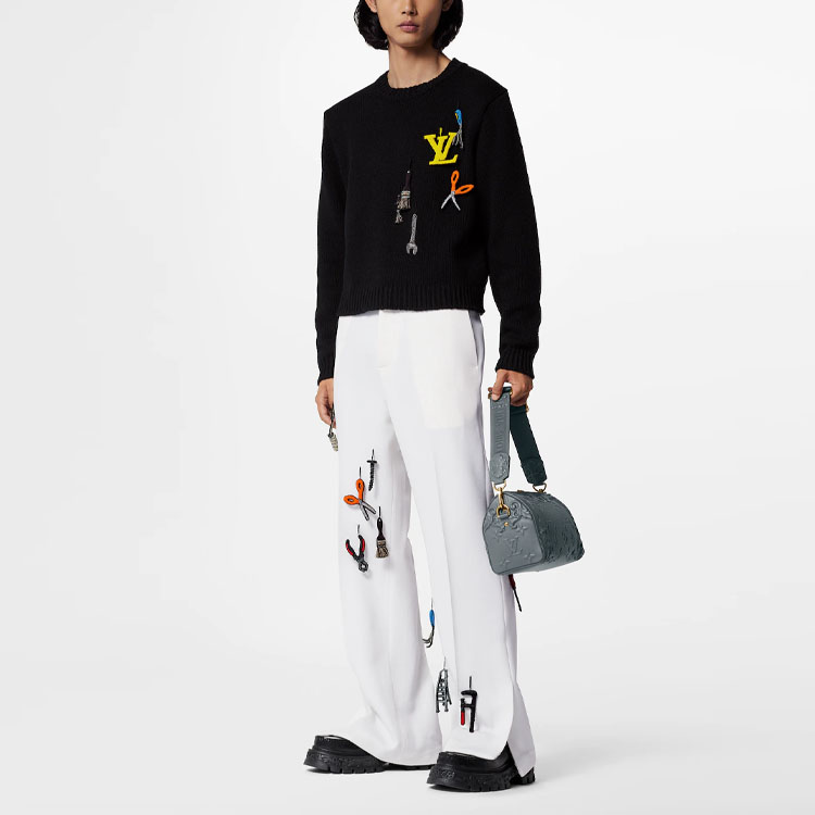 LOUIS VUITTON SS23 Monogram Logo Embroidered Black Long Sleeve Sweater Men 1AB91N 圖 5